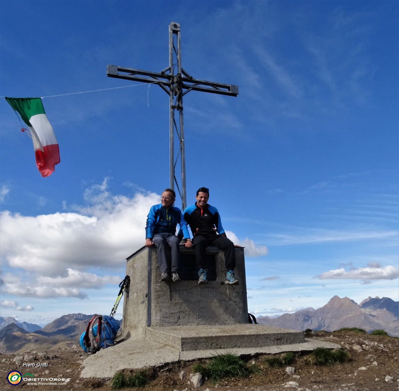 03 Alla croce del Venturosa (1999 m).JPG -                                